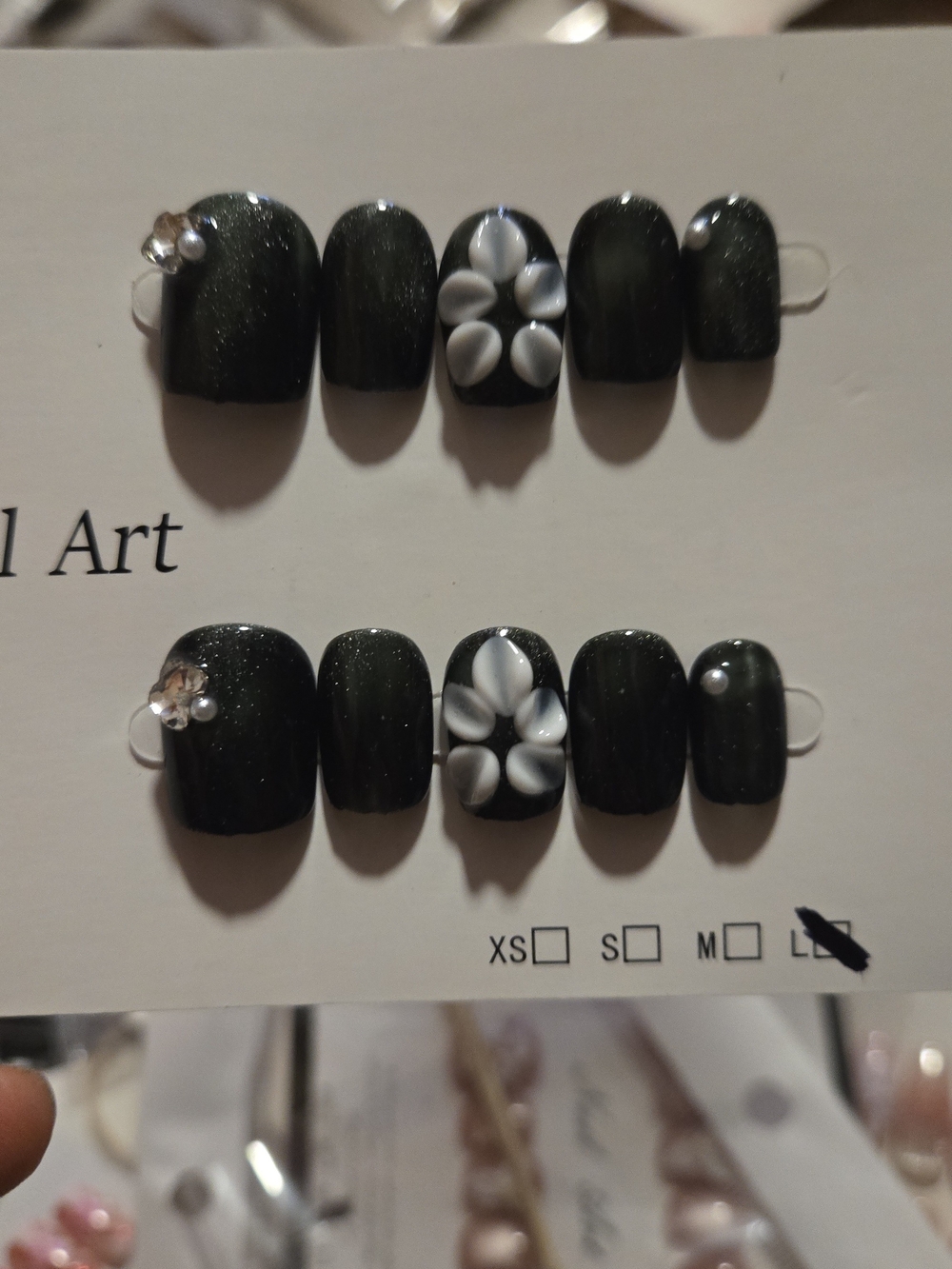 Dark Green Glitter Press-On Nails with White 3D Flower Accents